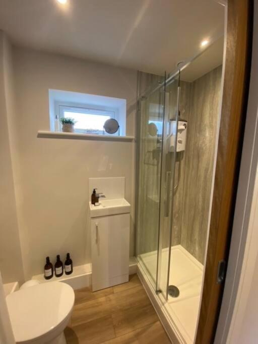New Modern Studio Apartment Near To City Centre Salisbury Eksteriør bilde